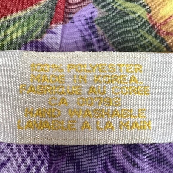 Vintage ELAINE GOLD Scarf Red Floral Poly Chiffon Rectangle Scarf 11"x 52" - Picture 10 of 10